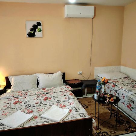 Guest House Emiliya Ovchartsi  Exterior photo